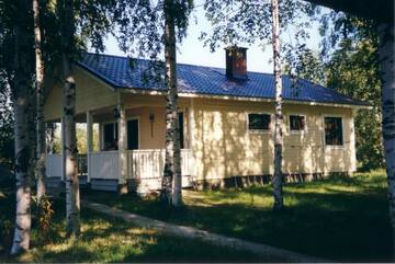 Фото номера Коттедж с 2 спальнями и сауной Дома для отпуска Koskelon Lomamökit г. Rääkkylä 12